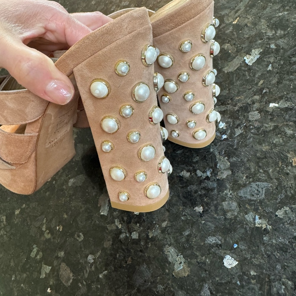 Stuart Weitzman Beige Heels with Pearl Accents - Picture 4 of 11